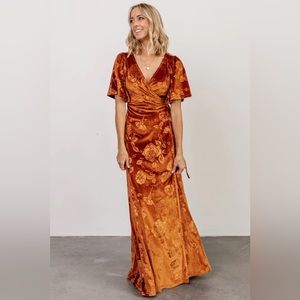 Baltic Born Floor Length Maxi Dress rust colored size M NWT